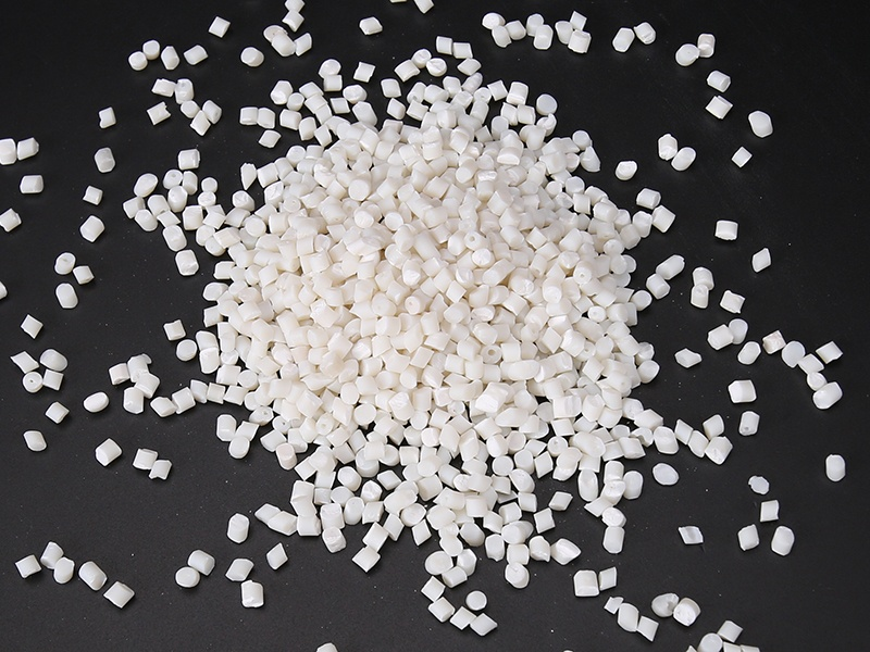 Încă se luptă cu disiparea căldurii din plastic? Iată un ghid de cumpărare cuprinzător pentru materiale plastice conductoare termic!
