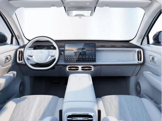 Iată traducerea profesională în limba engleză a Raportului de materiale plastice de inginerie auto.